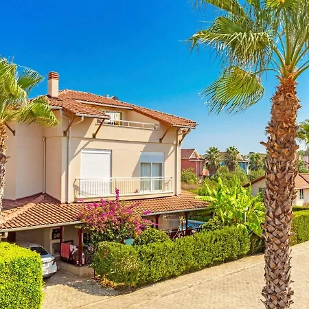 Paradise Town Orchard Villa *