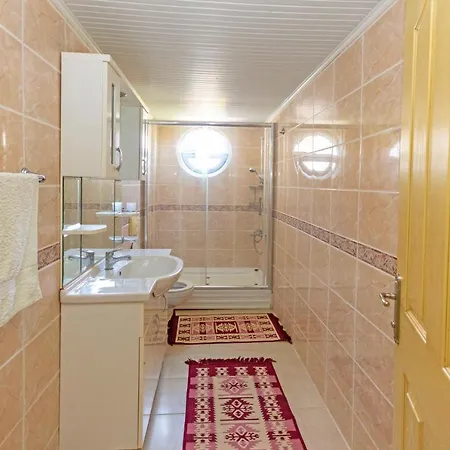 Paradise Town Orchard Vila *